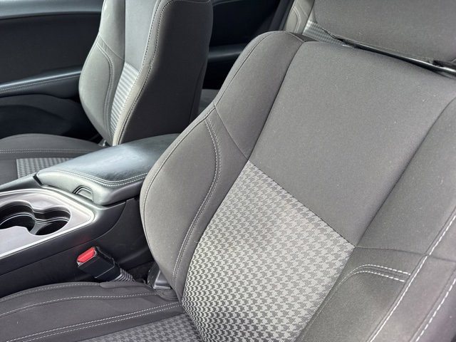 Used 2022 Dodge Challenger SXT image 11