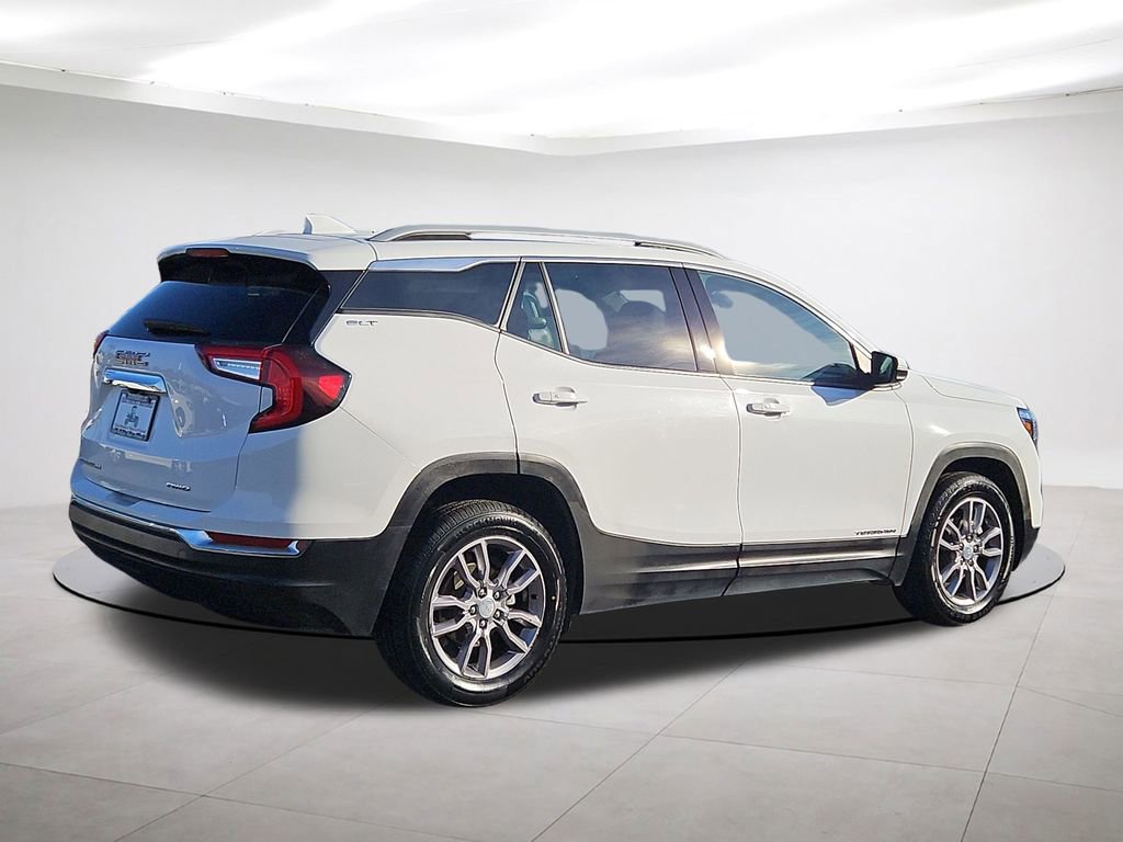 Used 2024 GMC Terrain SLT image 7