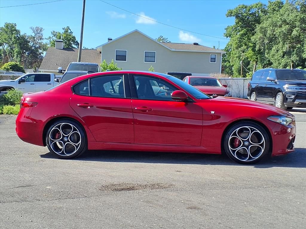 Used 2023 Alfa Romeo Giulia Ti image 8