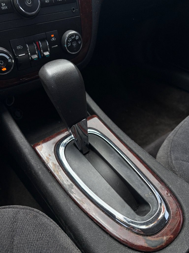 Used 2009 Chevrolet Impala LS FWD image 18