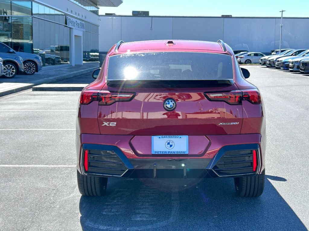 New 2026 BMW X2 xDrive28i w/ M Sport Package AWD/4WD image 4