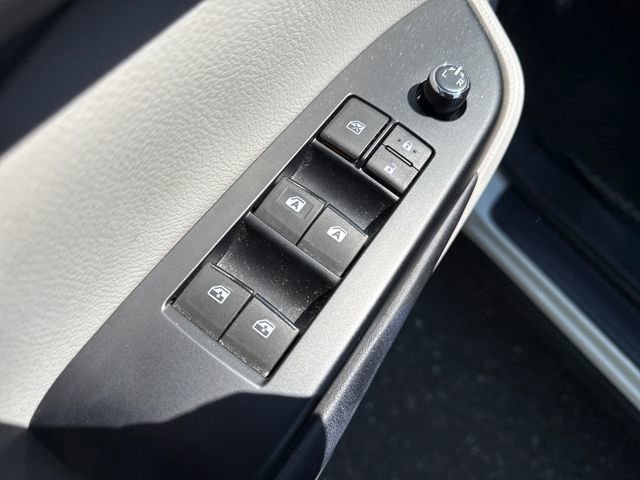Used 2019 Toyota Highlander XLE AWD/4WD image 26