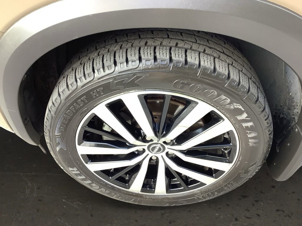 Used 2023 Nissan Pathfinder Platinum image 10