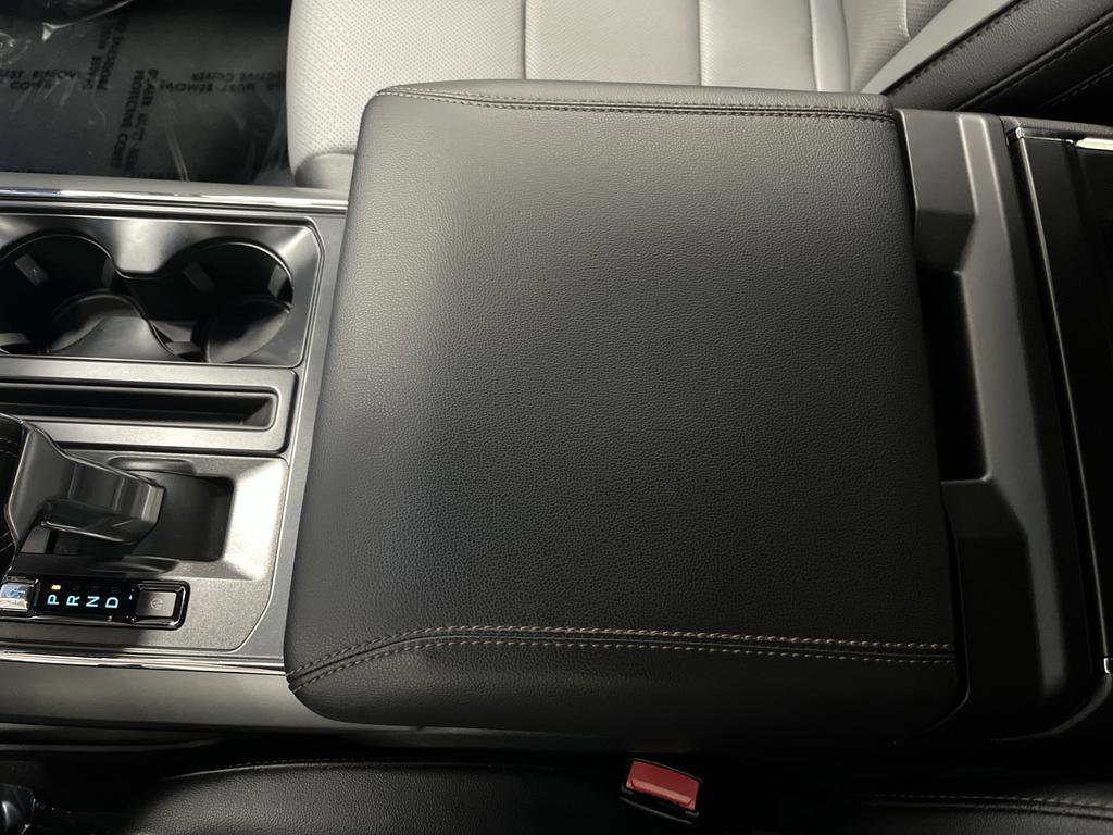 Used 2022 Ford F150 Lightning Lariat image 21