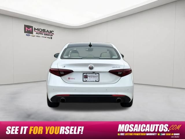 Used 2019 Alfa Romeo Giulia Ti w/ Quick Order Package 22X Lusso AWD/4WD image 6