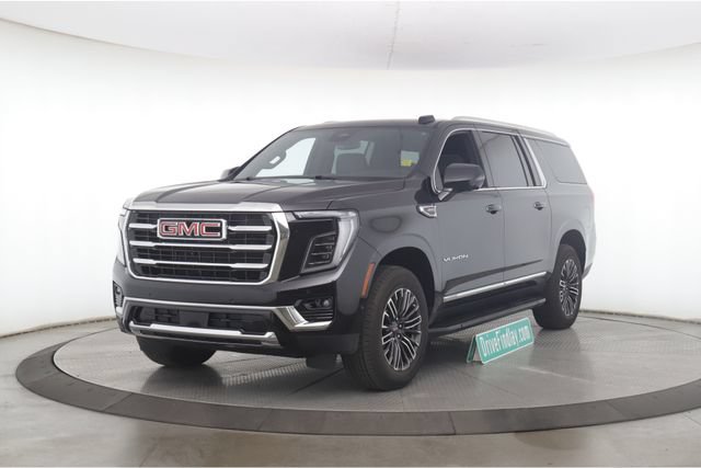 Used 2025 GMC Yukon XL Elevation w/ LPO, Floor Liner Package AWD/4WD image 10