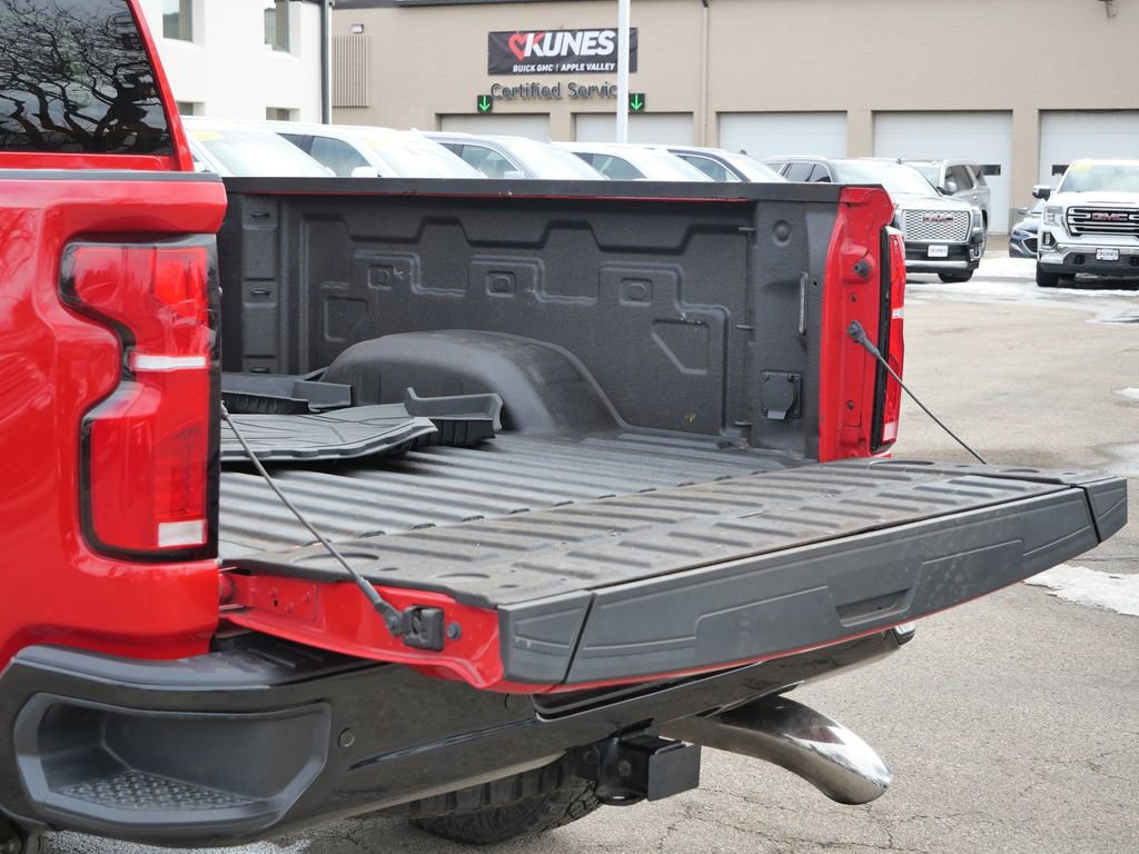 Used 2025 Chevrolet Silverado 2500 ZR2 w/ Technology Package AWD/4WD image 24