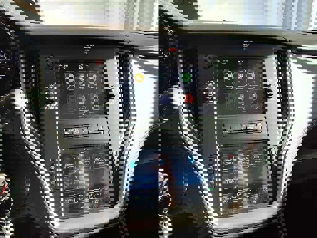 Used 2024 Subaru Outback image 13