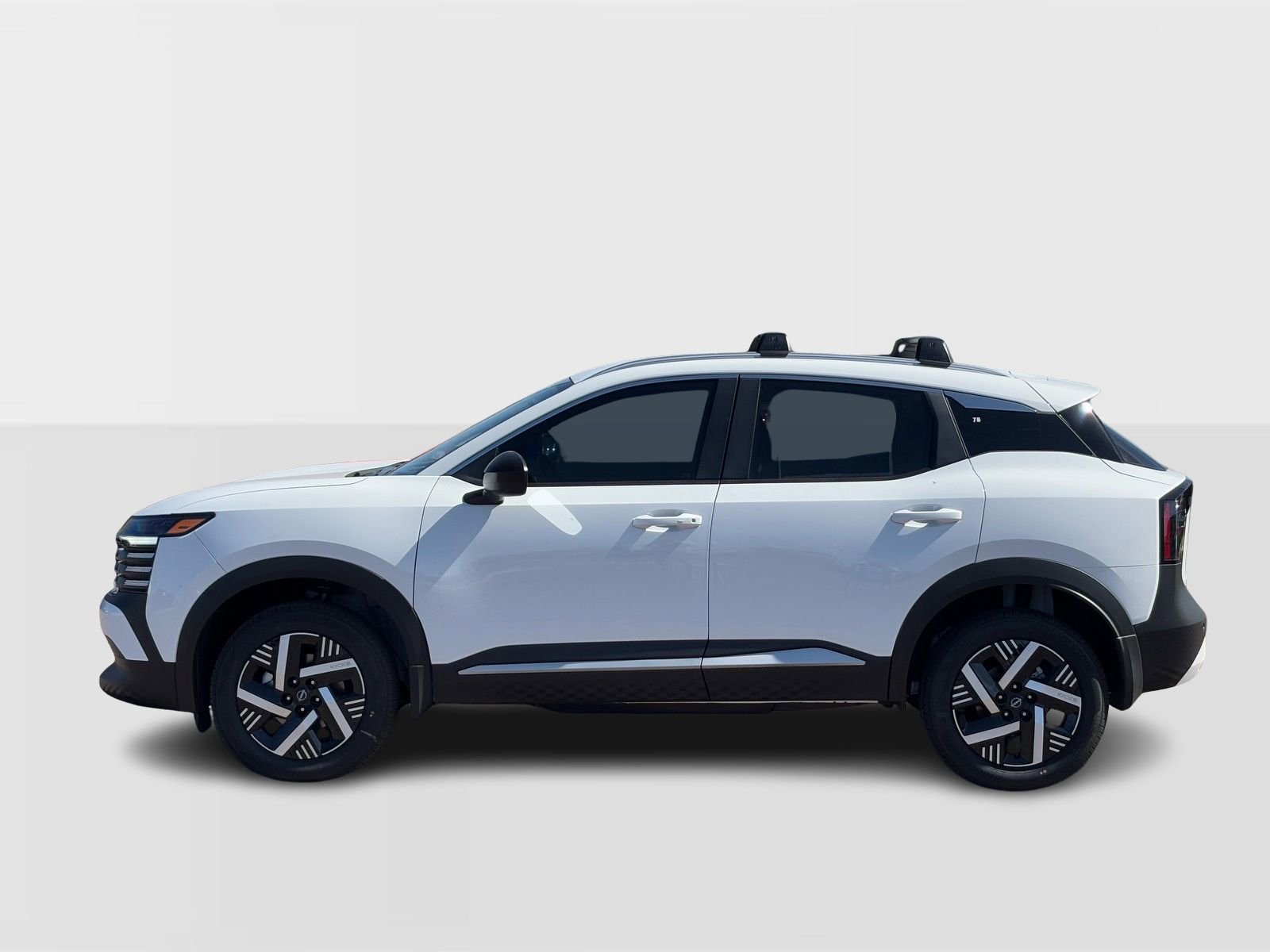New 2026 Nissan Kicks SV w/ Cold Weather Package FWD image 2