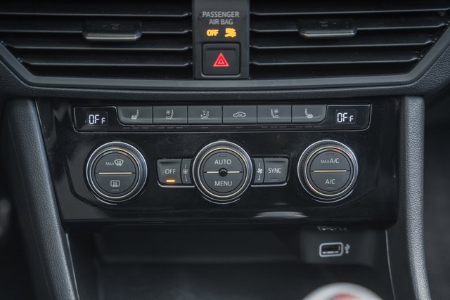 Used 2019 Volkswagen Jetta GLI Autobahn image 21