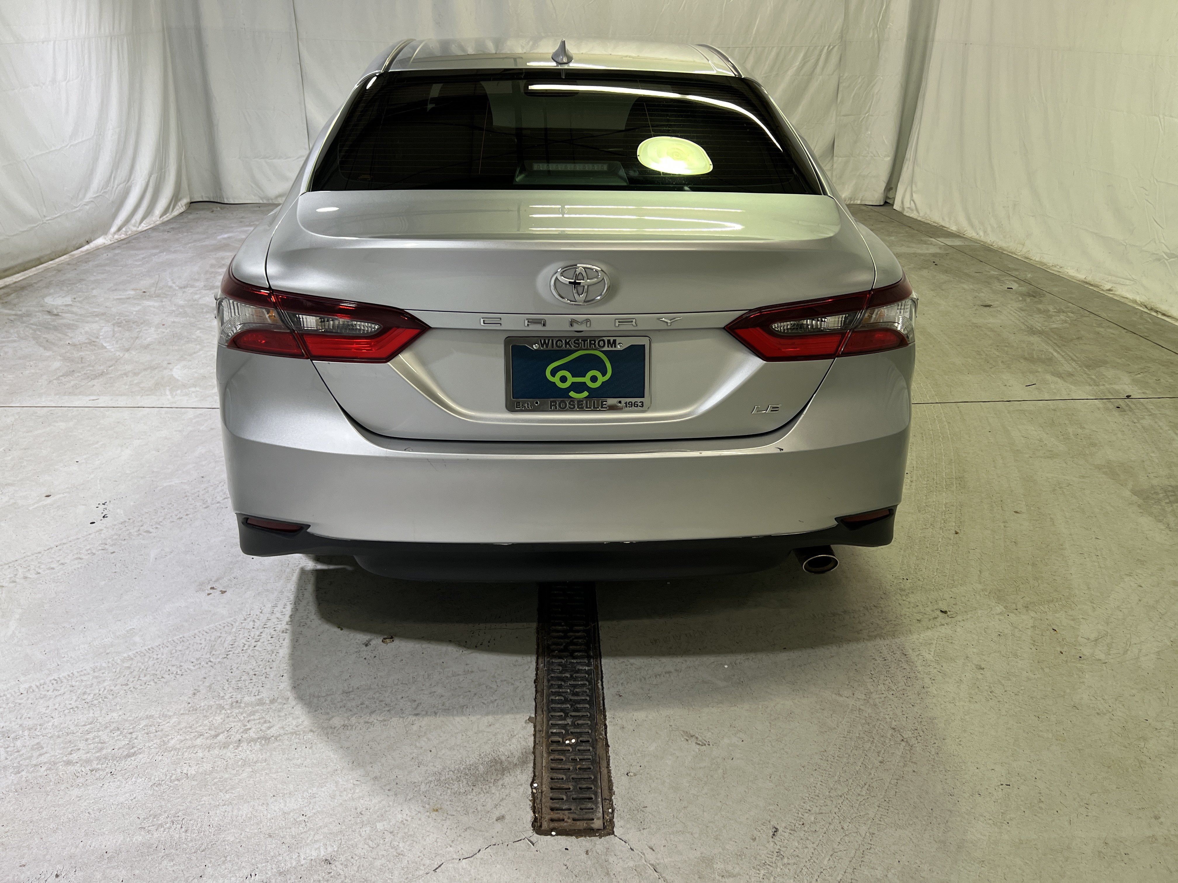Used 2024 Toyota Camry LE w/ Convenience Package FWD image 9
