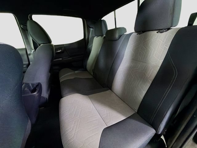 Used 2022 Toyota Tacoma TRD Off-Road AWD/4WD image 22