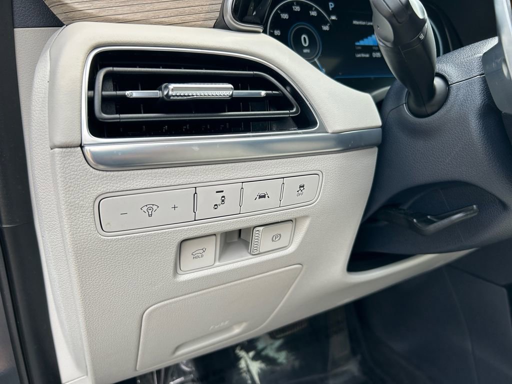 Used 2022 Hyundai Palisade Limited w/ Cargo Package image 22