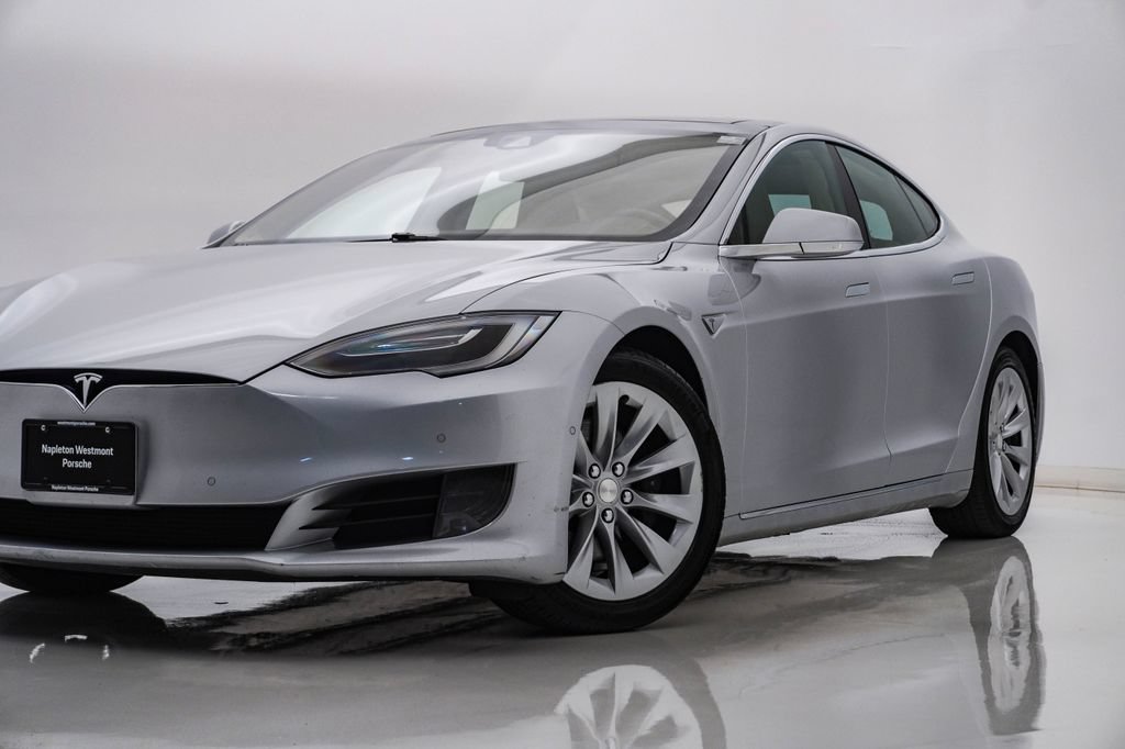 Used 2016 Tesla Model S 60D AWD/4WD image 2