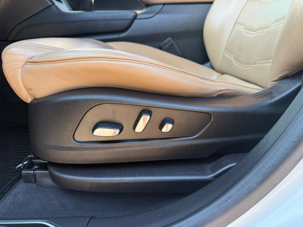 Used 2018 Cadillac XT5 Platinum image 17