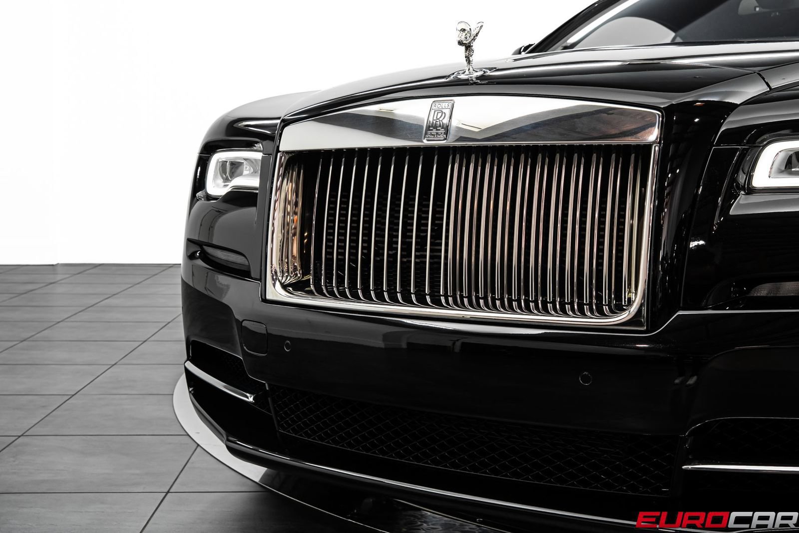 Used 2019 Rolls-Royce Wraith RWD image 12