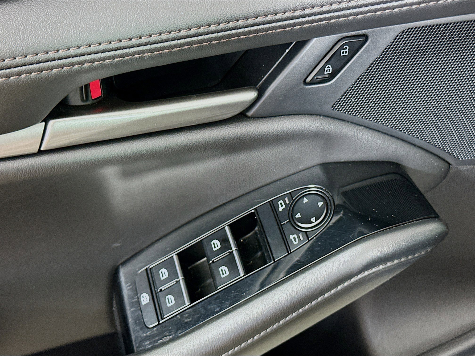 Used 2024 MAZDA MAZDA3 s FWD image 15