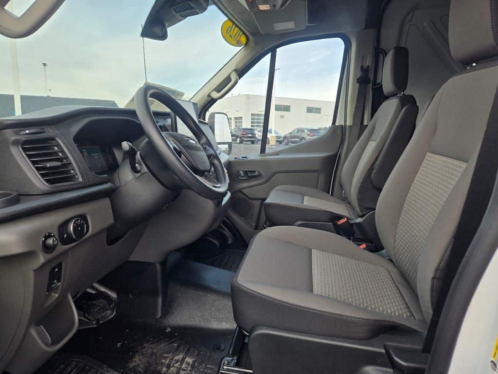 New 2026 Ford Transit 250 148 Medium Roof RWD image 15