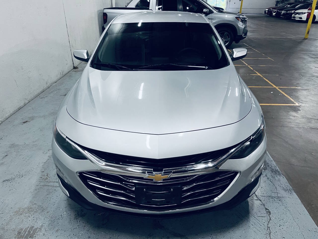 Used 2020 Chevrolet Malibu LT FWD image 13