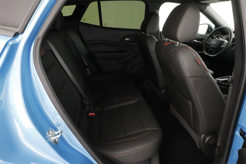 Used 2025 Chevrolet Trax RS w/ Driver Confidence Package image 26