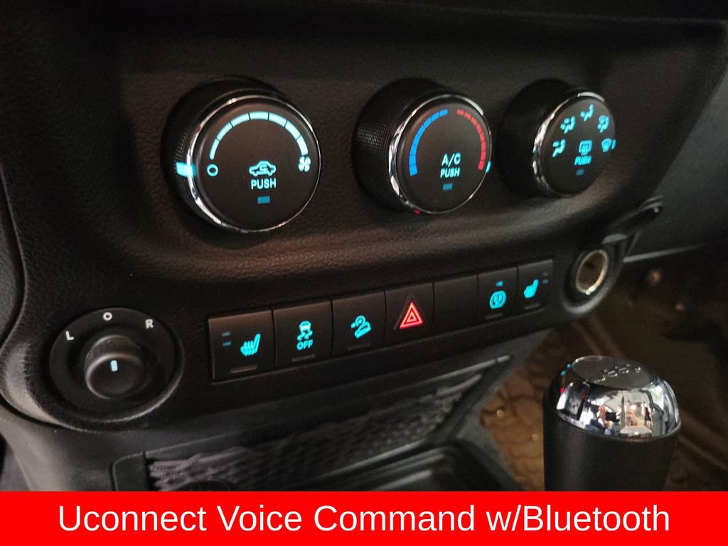 Used 2018 Jeep Wrangler Rubicon w/ Power Convenience Group image 16