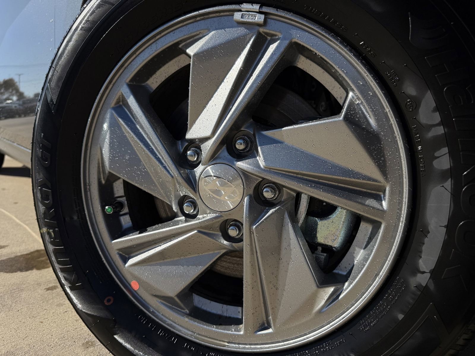 New 2026 Hyundai Elantra SE FWD image 17