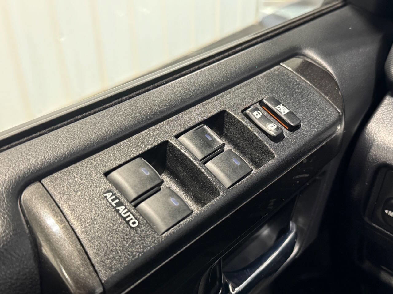 Used 2024 Toyota 4Runner TRD Off-Road image 31