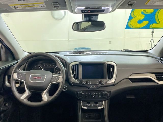 Used 2023 GMC Terrain SLE w/ Driver Convenience Package image 33