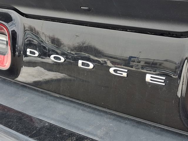 Used 2015 Dodge Challenger R/T Plus image 32