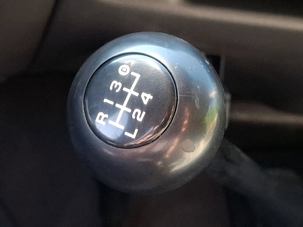 Used 2002 Ford F350 Lariat AWD/4WD image 14