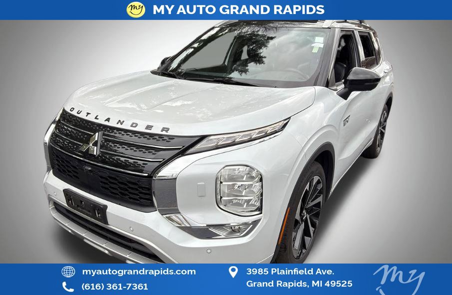 Used 2023 Mitsubishi Outlander SEL AWD/4WD image 7