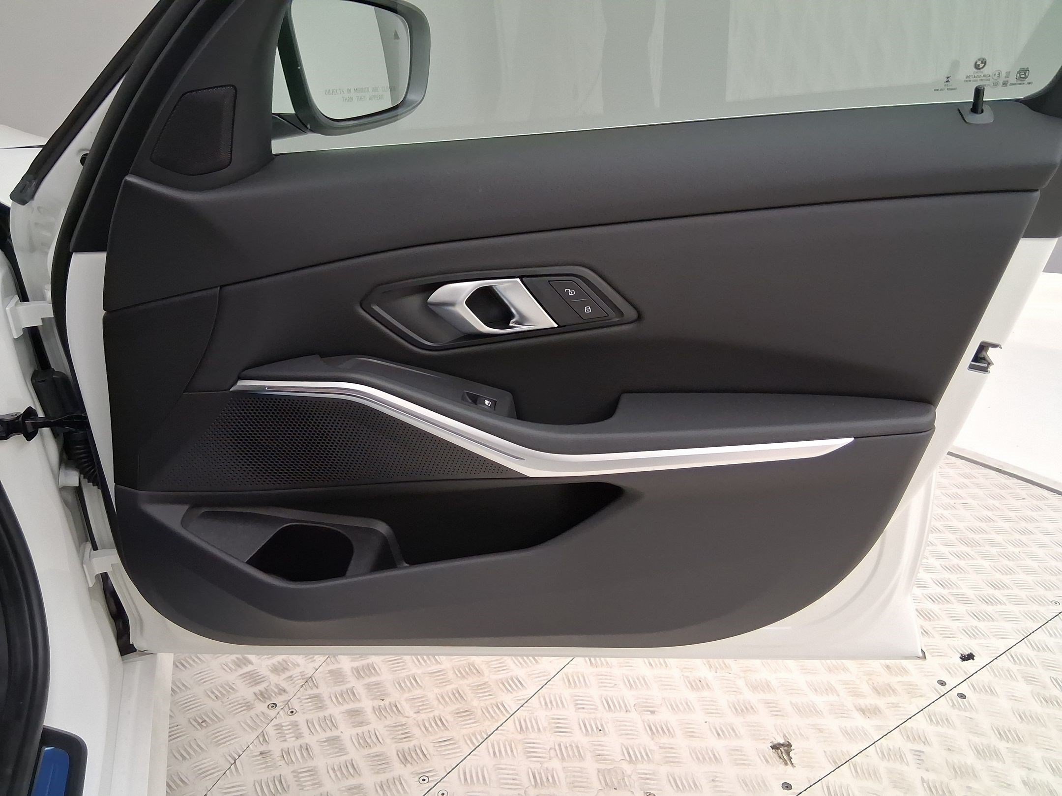 New 2026 BMW 330i Sedan w/ Convenience Package RWD image 96