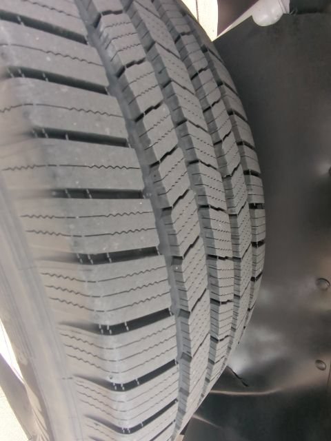Used 2004 HUMMER H2 w/ Preferred Equipment Group AWD/4WD image 10