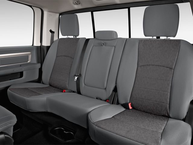 Used 2017 RAM 1500 Classic SLT RWD image 11