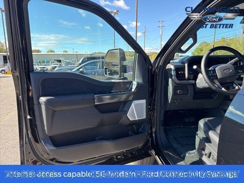 New 2026 Ford F250 Platinum image 14