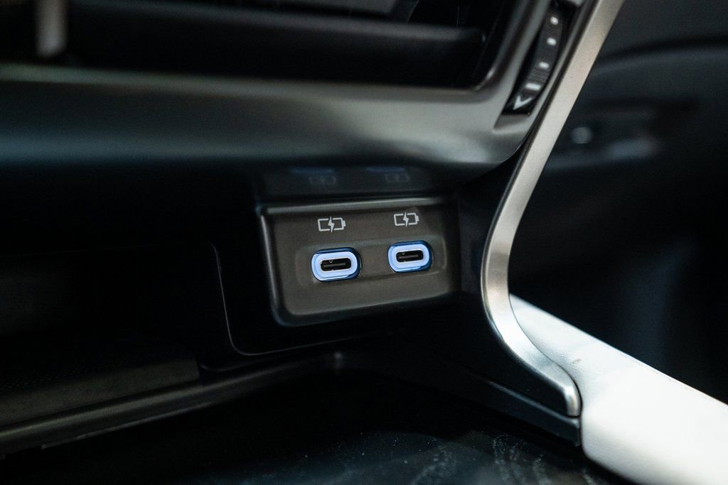 Used 2024 Lexus RX 350h image 32