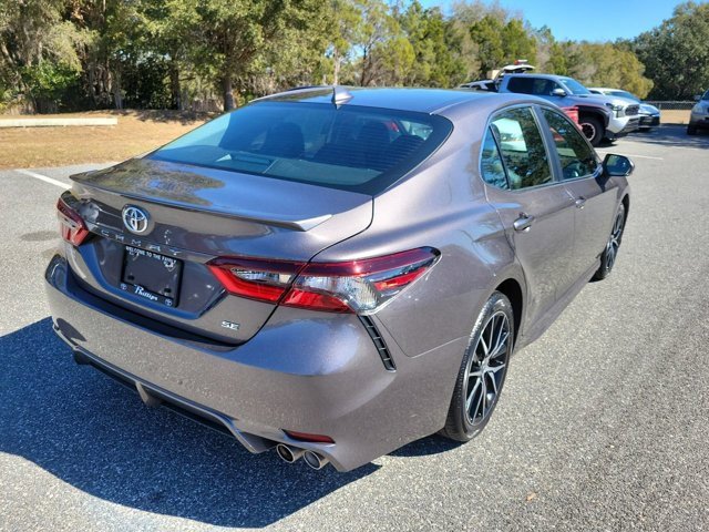 Used 2023 Toyota Camry SE image 10