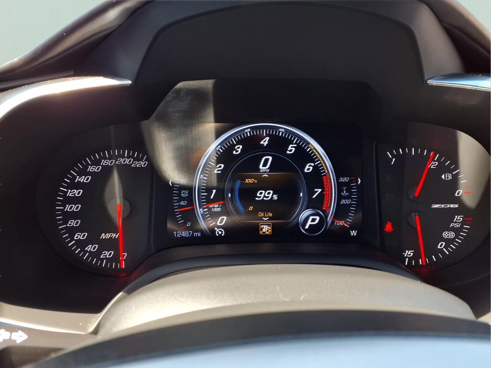 Used 2019 Chevrolet Corvette Z06 RWD image 16