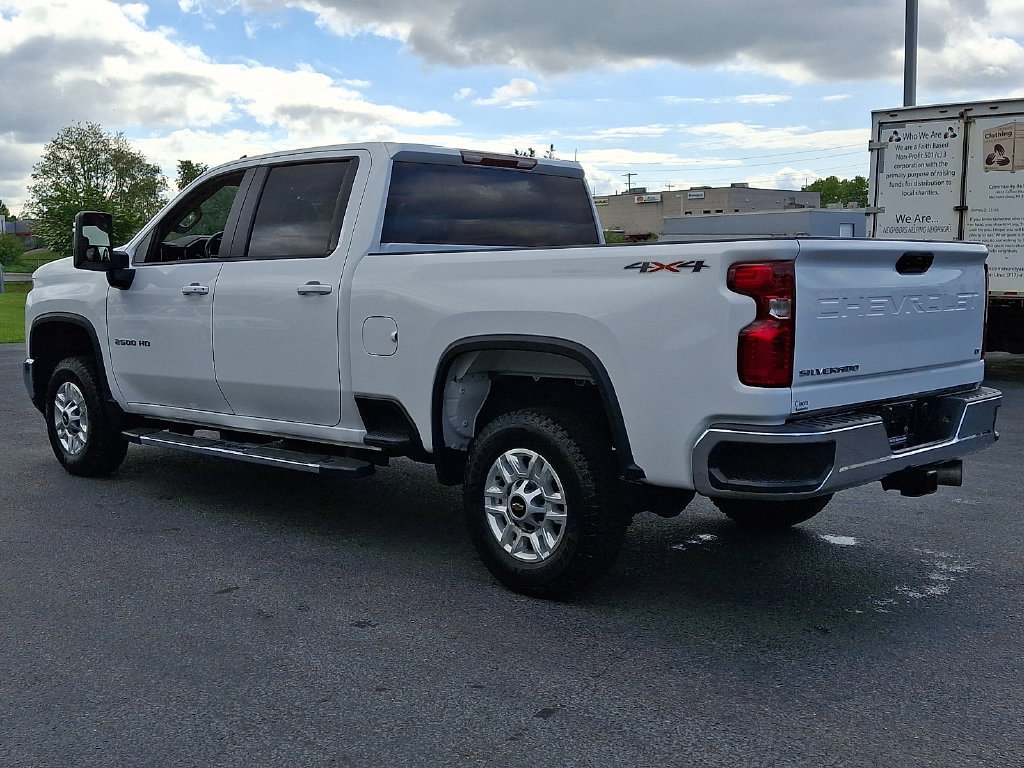 Used 2024 Chevrolet Silverado 2500 LT AWD/4WD image 7