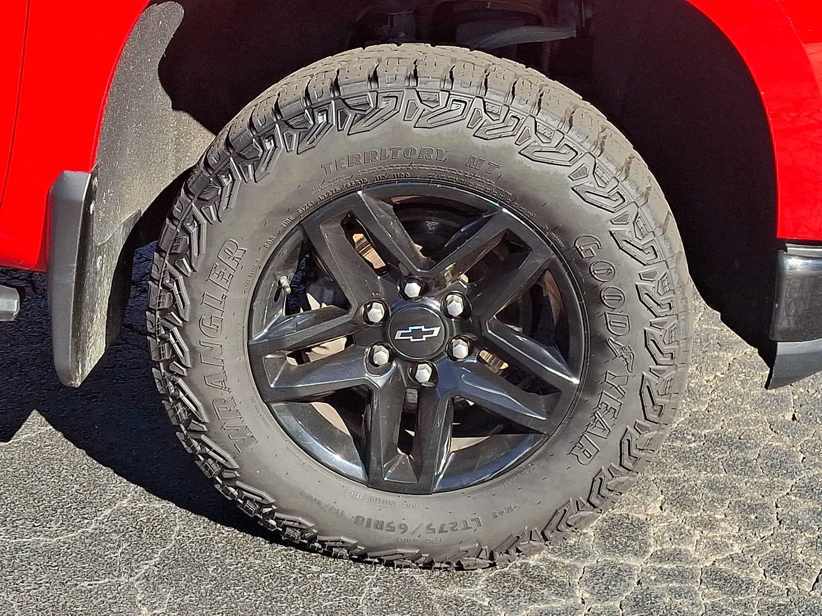 Used 2019 Chevrolet Silverado 1500 LT Trail Boss AWD/4WD image 8