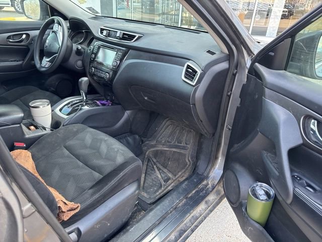 Used 2014 Nissan Rogue SV w/ SV Premium Package image 27