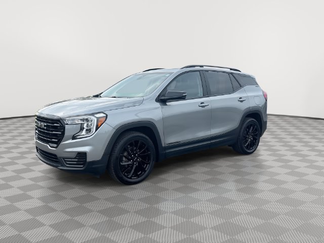 Certified 2024 GMC Terrain SLE w/ Driver Convenience Package FWD image 7