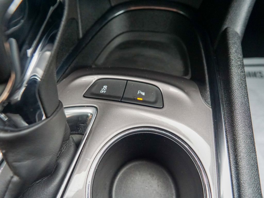 Used 2024 Chevrolet Malibu LT image 25