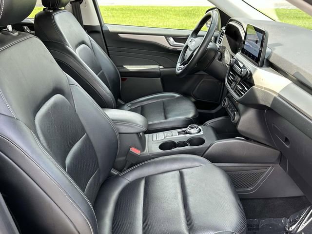 Certified 2021 Ford Escape SEL image 10