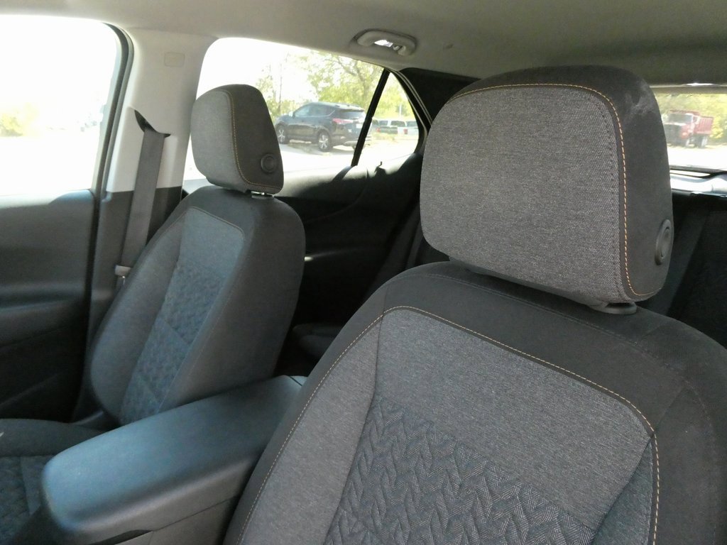 Used 2024 Chevrolet Equinox LT image 30