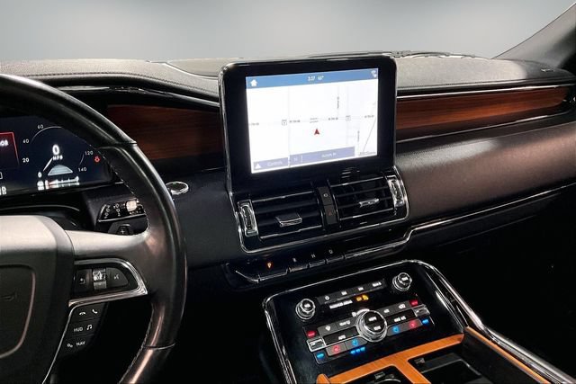Used 2019 Lincoln Navigator Reserve AWD/4WD image 11