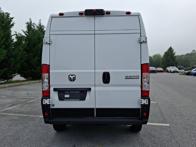 Used 2025 RAM ProMaster 2500 w/ Convenience Group FWD image 5