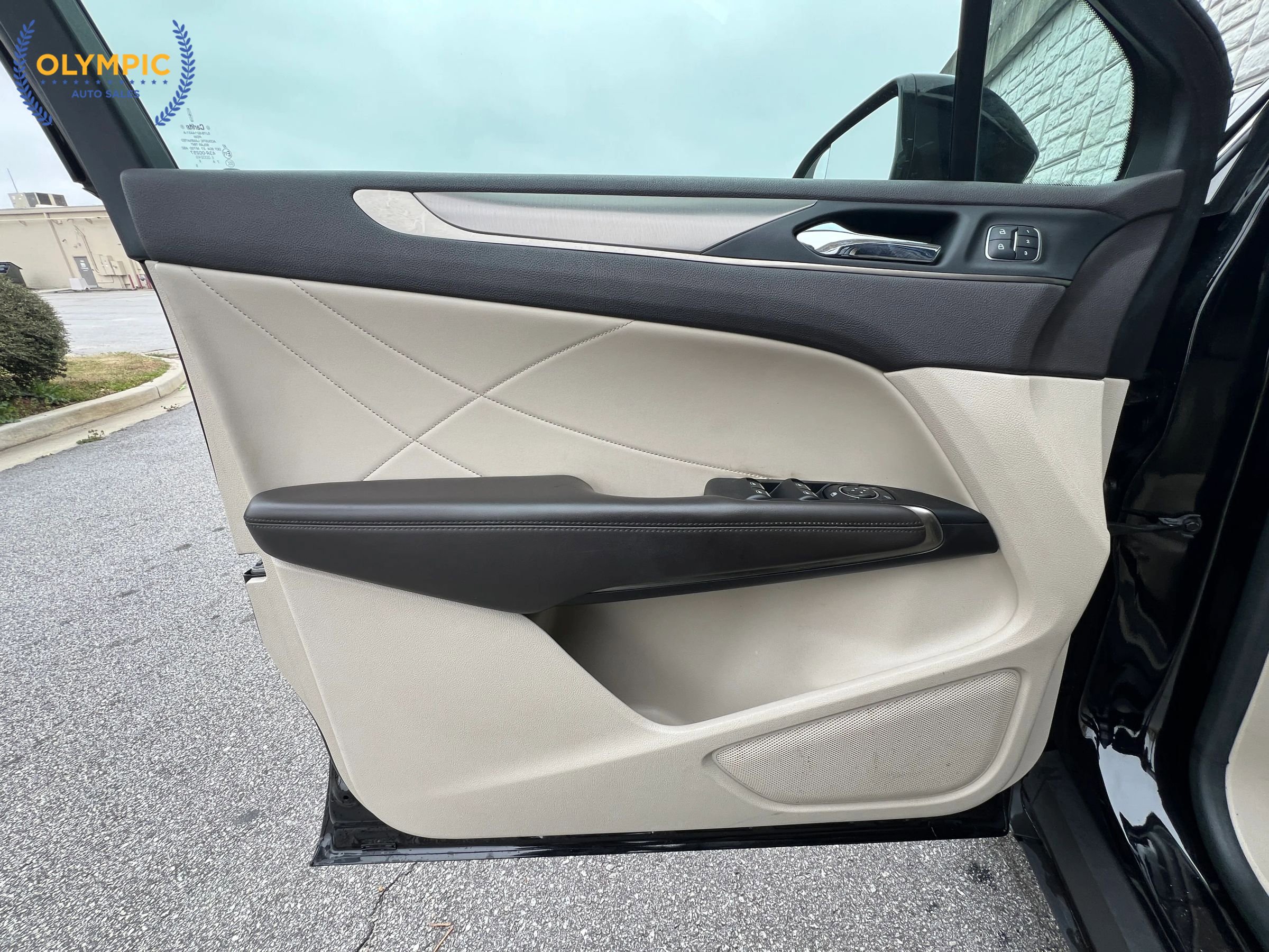 Used 2018 Lincoln MKC Premiere image 43