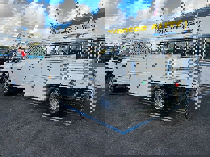 Used 2019 Ford F350 XL w/ XL Value Package image 3