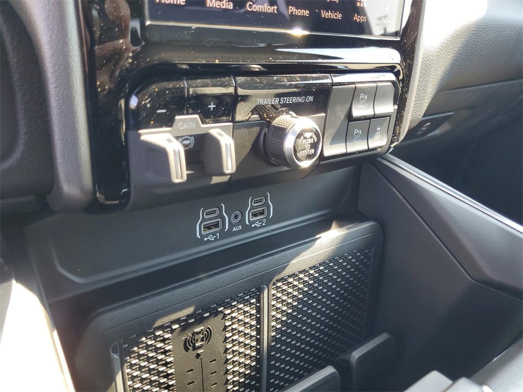 New 2025 RAM 1500 Big Horn image 18